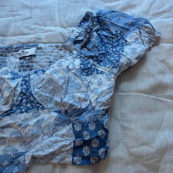 Hollister Blue Paisley Patterned Crop Top - Picture 6 of 6